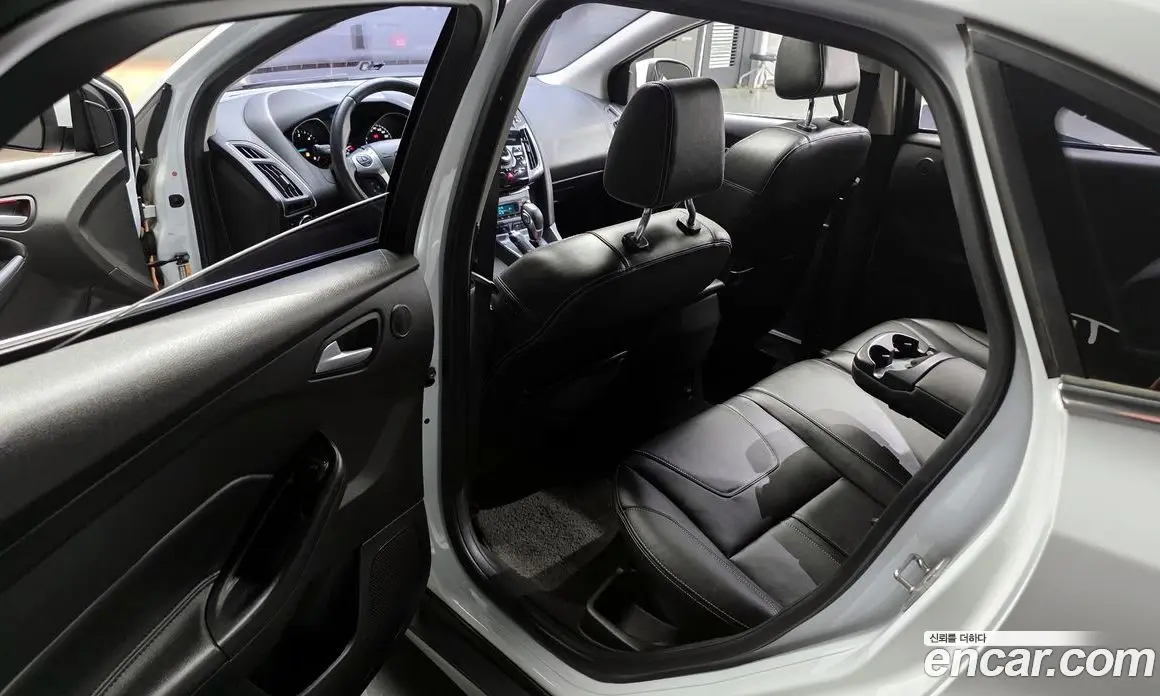 Ford Focus 2015 2.0 автомат (гидро), фото 11 Ford Focus 2015 2.0 автомат (гидро), фото 11