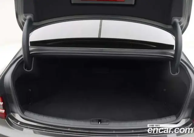 Genesis G80 2023 2.5 автомат (гидро), миниатюра 8