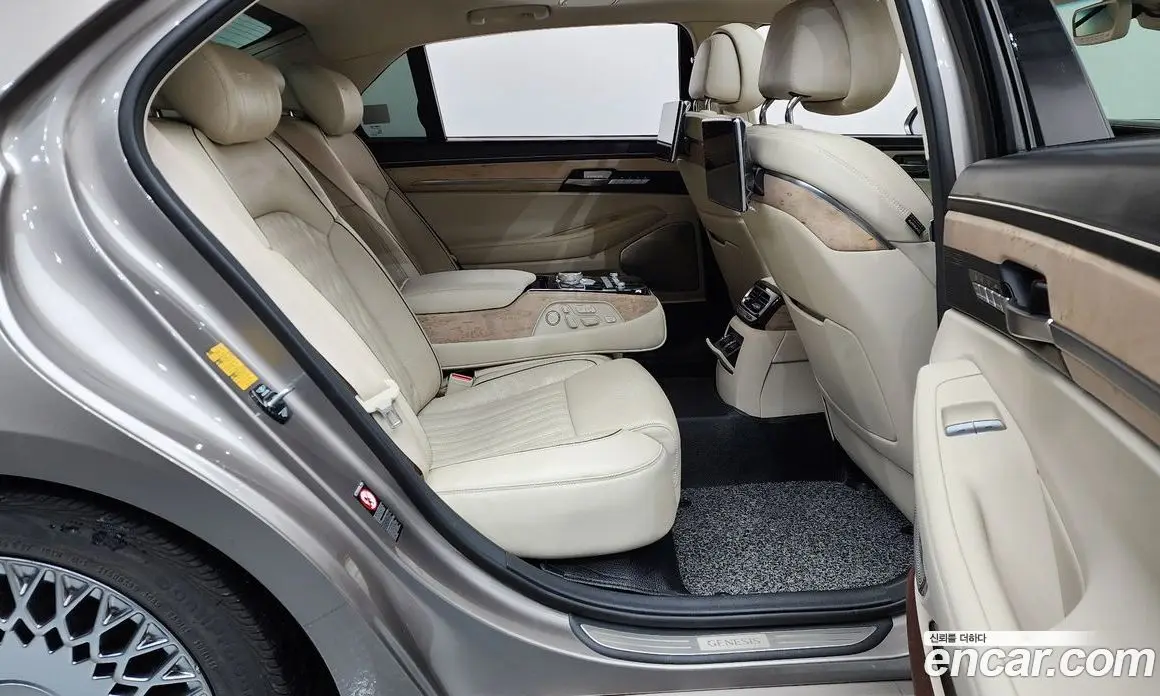 Genesis G90 2019 3.8 автомат (гидро), фото 12 Genesis G90 2019 3.8 автомат (гидро), фото 12