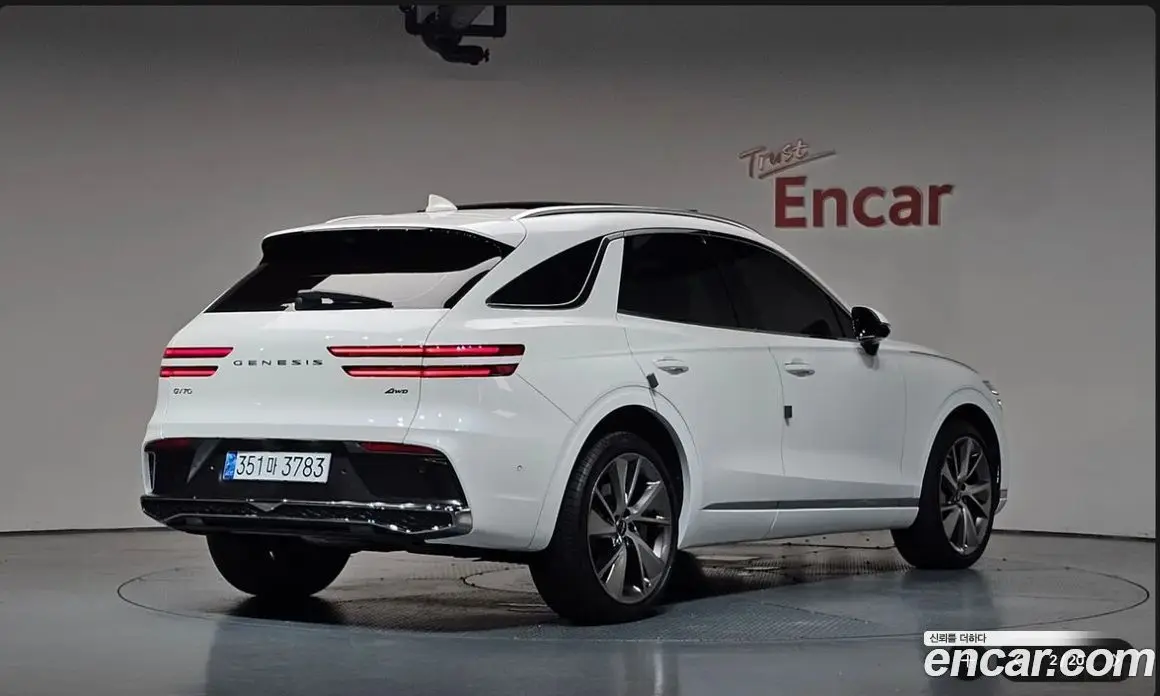Genesis GV70 2024 3.5 автомат (гидро), фото 2 Genesis GV70 2024 3.5 автомат (гидро), фото 2