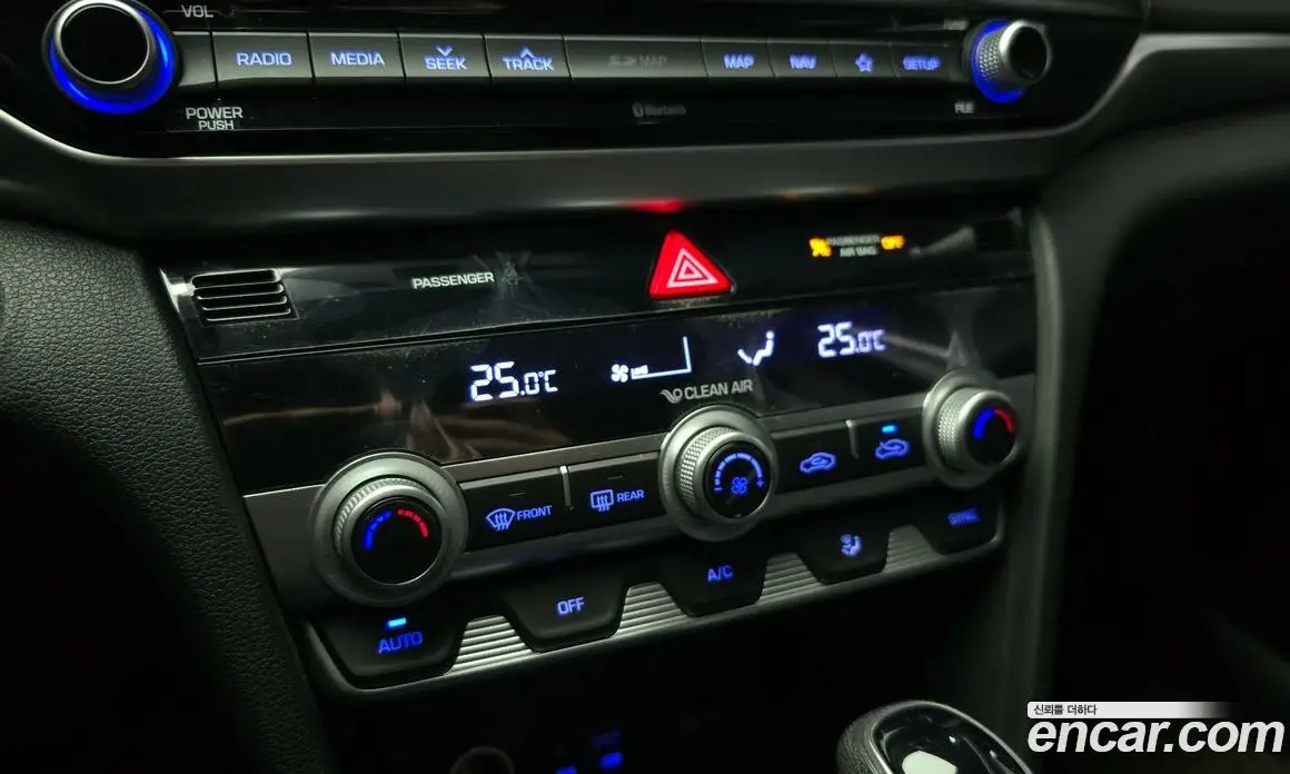 Hyundai Avante 2019 1.6 автомат (гидро), фото 16