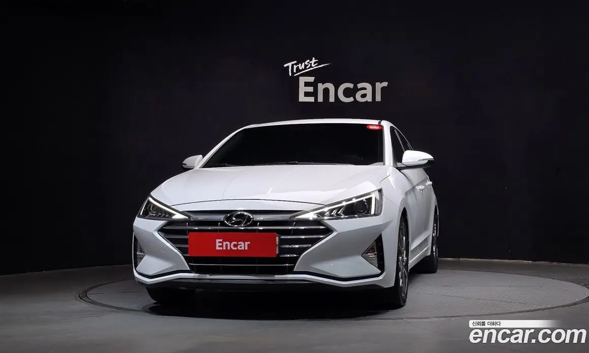 Hyundai Avante 2019 1.6 автомат (гидро), фото 3
