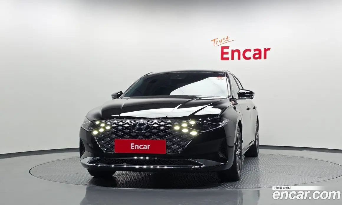 Hyundai Grandeur 2022 2.5 автомат (гидро), фото 3