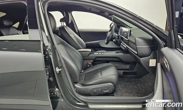 Hyundai Ioniq 6 2022 0.1 автомат (гидро), миниатюра 11