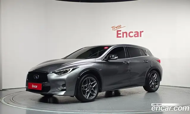 Infiniti Q30, 2017, 112 779 км Infiniti Q30, 2017, 112 779 км