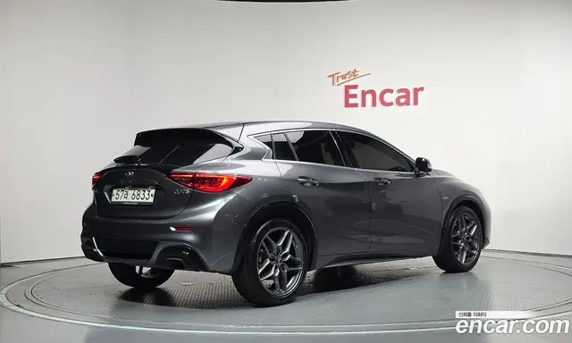 Infiniti Q30 2017 2.0 автомат (гидро), миниатюра 2 Infiniti Q30 2017 2.0 автомат (гидро), миниатюра 2