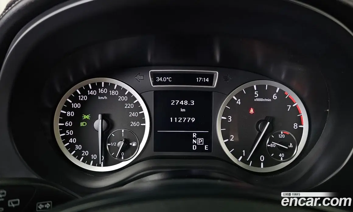 Infiniti Q30 2017 2.0 автомат (гидро), фото 8 Infiniti Q30 2017 2.0 автомат (гидро), фото 8