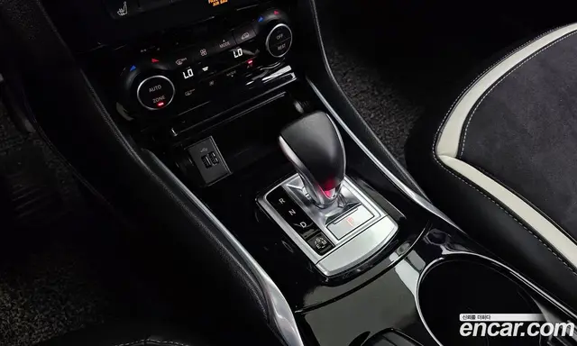 Infiniti Q30 2017 2.0 автомат (гидро), миниатюра 9 Infiniti Q30 2017 2.0 автомат (гидро), миниатюра 9
