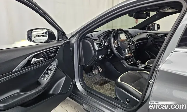Infiniti Q30 2017 2.0 автомат (гидро), миниатюра 10 Infiniti Q30 2017 2.0 автомат (гидро), миниатюра 10