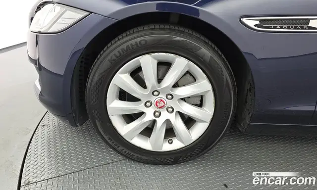 Jaguar XF 2017 2.0 автомат (гидро), миниатюра 5 Jaguar XF 2017 2.0 автомат (гидро), миниатюра 5