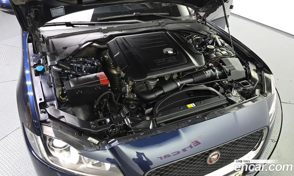 Jaguar XF 2017 2.0 автомат (гидро), фото 6 Jaguar XF 2017 2.0 автомат (гидро), фото 6