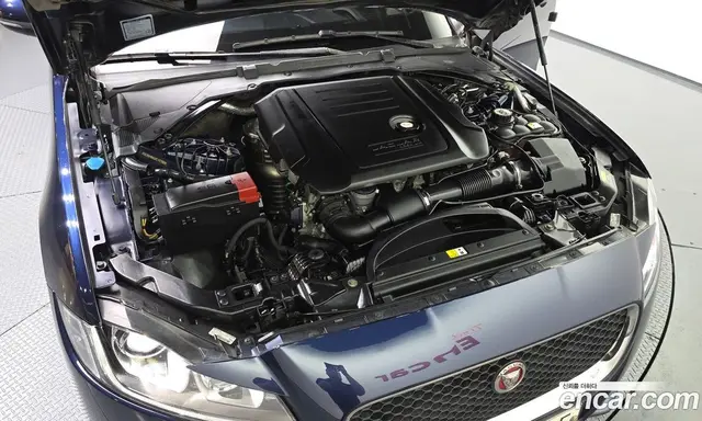 Jaguar XF 2017 2.0 автомат (гидро), миниатюра 6 Jaguar XF 2017 2.0 автомат (гидро), миниатюра 6