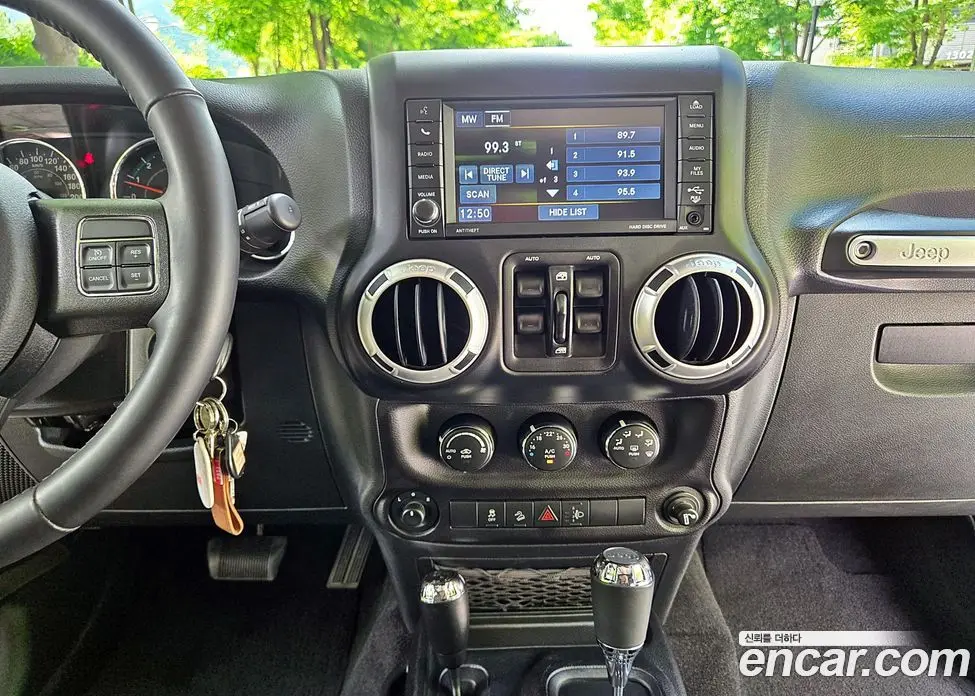 Jeep Wrangler 2017 3.6 автомат (гидро), фото 14