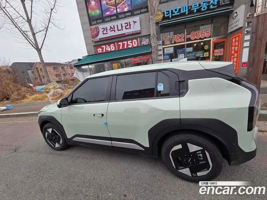 Kia EV3 2025 автомат (гидро), фото 2 Kia EV3 2025 автомат (гидро), фото 2
