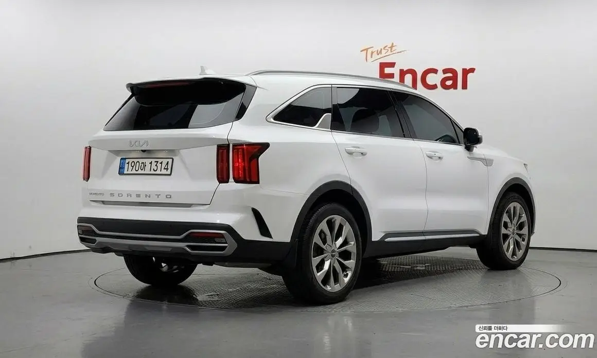 Kia Sorento 2023 2.5 автомат (гидро), фото 2 Kia Sorento 2023 2.5 автомат (гидро), фото 2