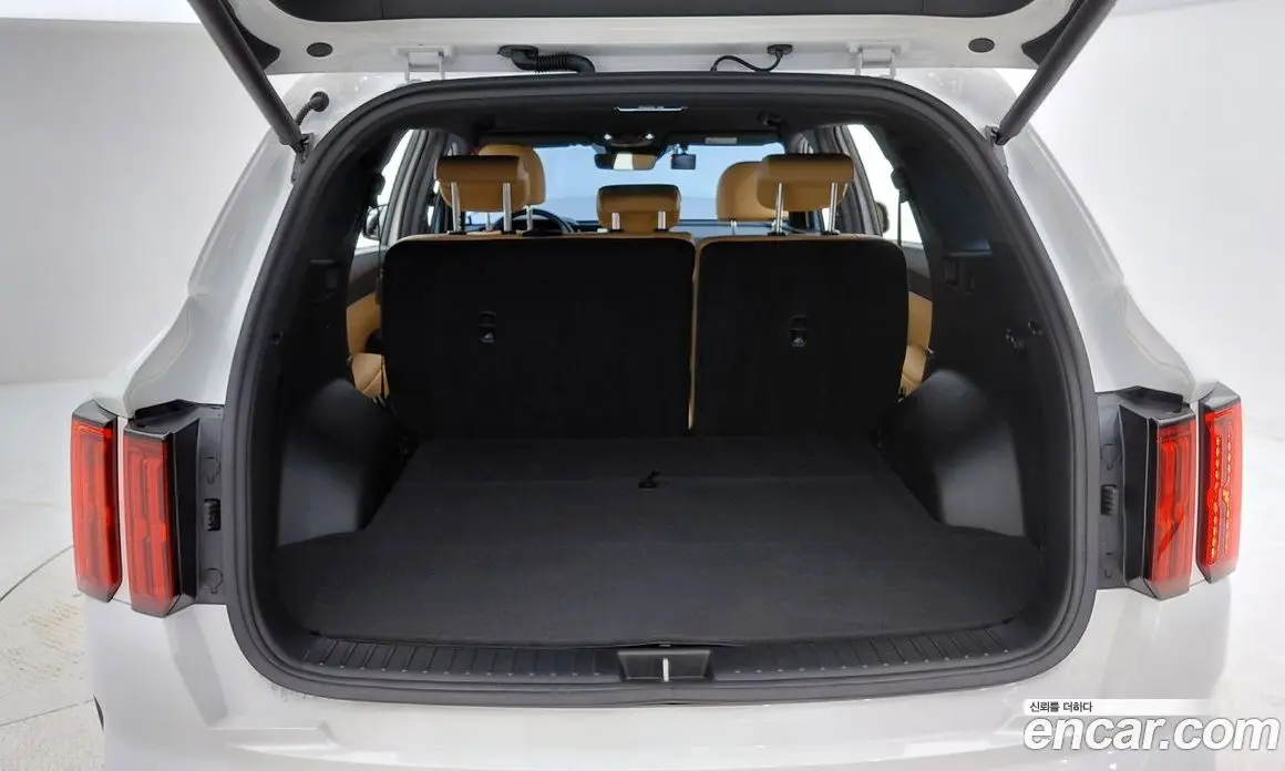 Kia Sorento 2023 2.5 автомат (гидро), фото 17 Kia Sorento 2023 2.5 автомат (гидро), фото 17