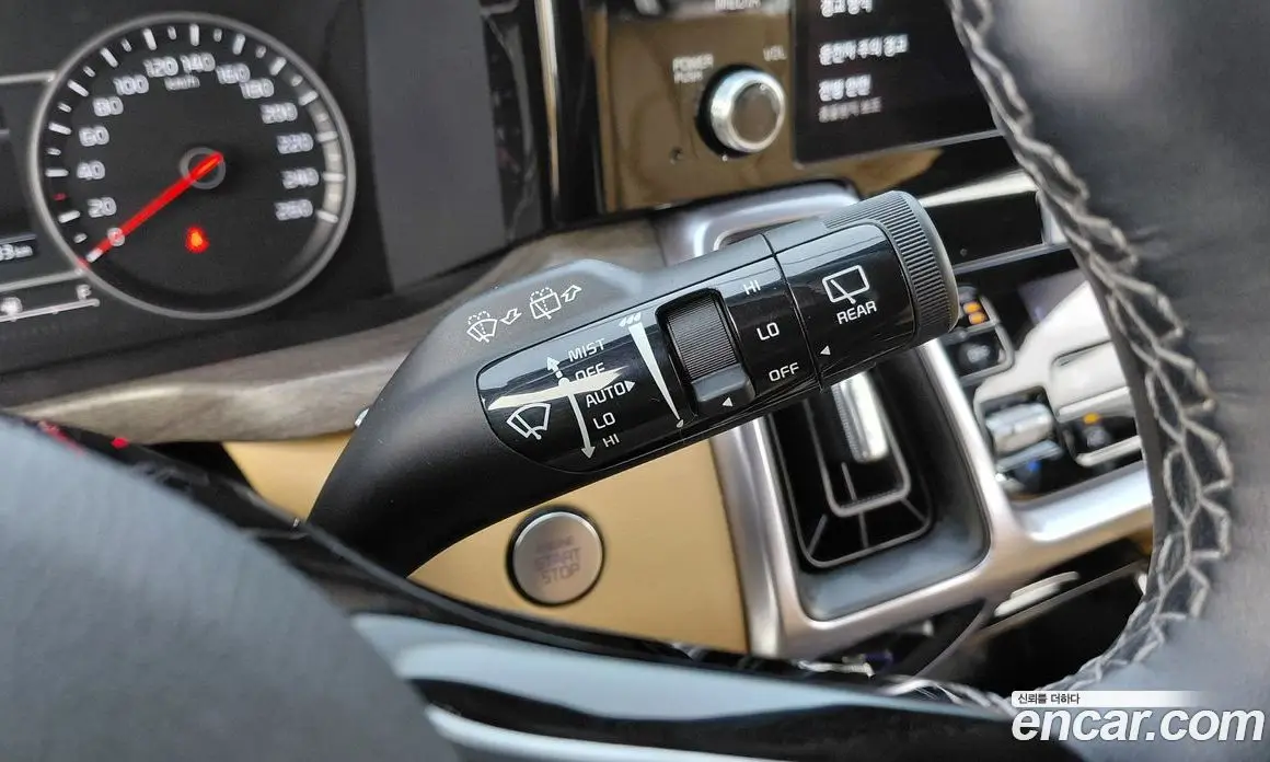 Kia Sorento 2023 2.5 автомат (гидро), фото 19 Kia Sorento 2023 2.5 автомат (гидро), фото 19