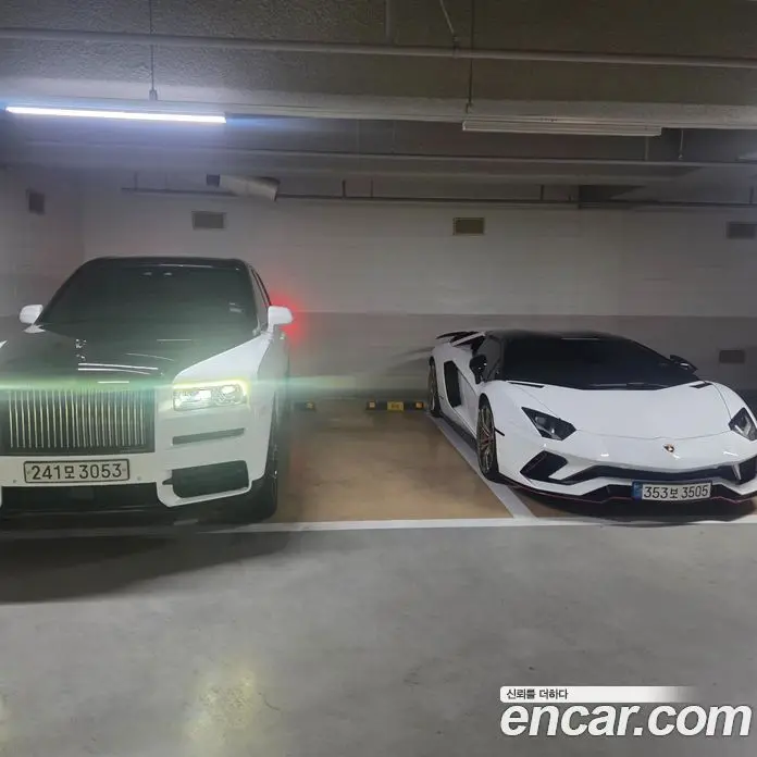 Lamborghini Aventador 2019 6.5 автомат (гидро), фото 8 Lamborghini Aventador 2019 6.5 автомат (гидро), фото 8