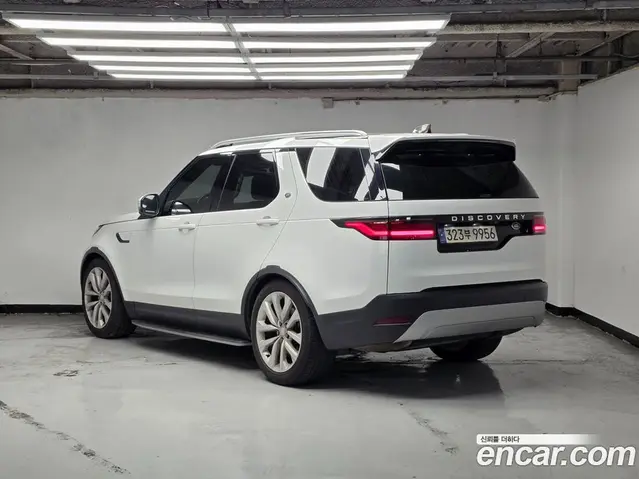 Land Rover Discovery 2022 3.0 автомат (гидро), миниатюра 2