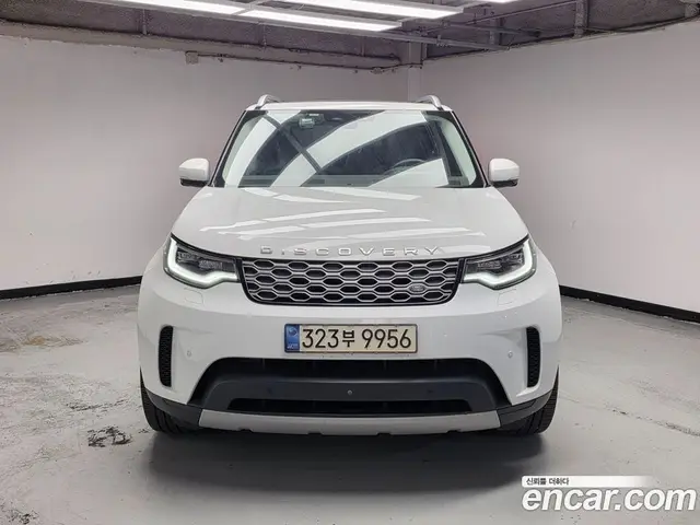 Land Rover Discovery 2022 3.0 автомат (гидро), миниатюра 3