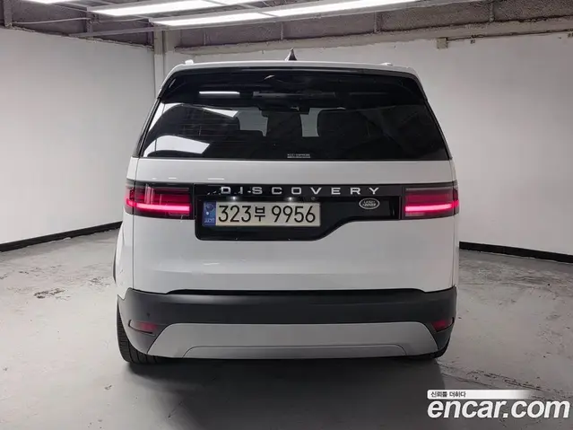 Land Rover Discovery 2022 3.0 автомат (гидро), миниатюра 4