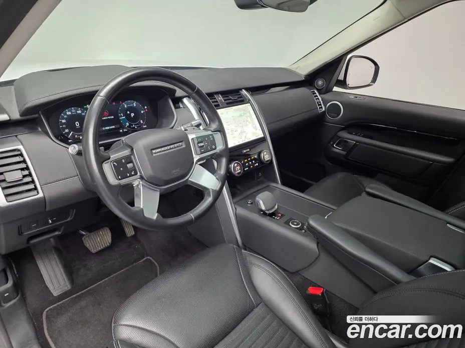 Land Rover Discovery 2022 3.0 автомат (гидро), фото 8