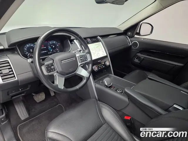 Land Rover Discovery 2022 3.0 автомат (гидро), миниатюра 8