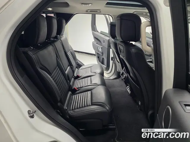 Land Rover Discovery 2022 3.0 автомат (гидро), миниатюра 10