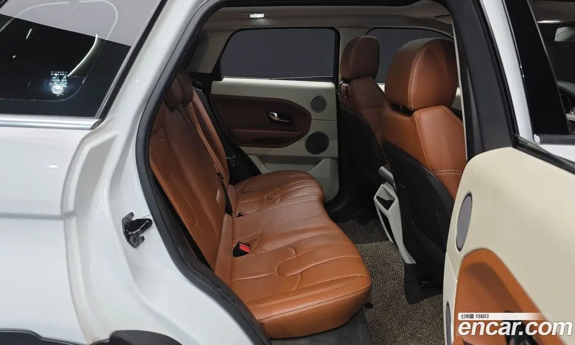 Land Rover Range Rover Evoque 2012 2.2 автомат (гидро), фото 12