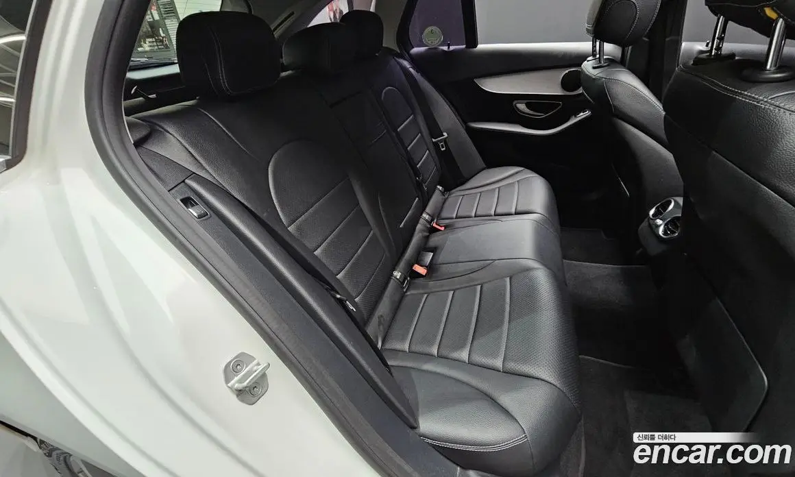 Mercedes-Benz C-Class 2015 2.1 автомат (гидро), фото 12 Mercedes-Benz C-Class 2015 2.1 автомат (гидро), фото 12