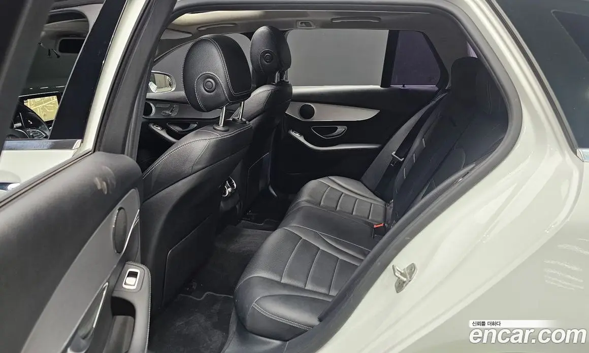 Mercedes-Benz C-Class 2015 2.1 автомат (гидро), фото 13 Mercedes-Benz C-Class 2015 2.1 автомат (гидро), фото 13