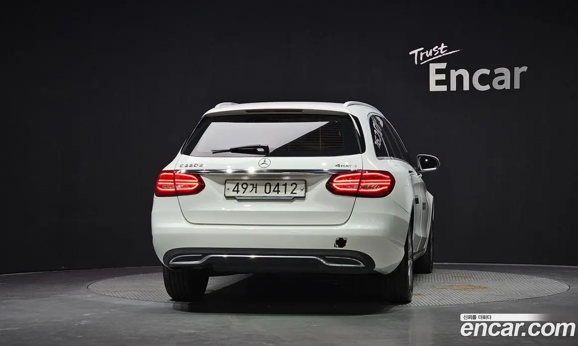 Mercedes-Benz C-Class 2015 2.1 автомат (гидро), фото 4 Mercedes-Benz C-Class 2015 2.1 автомат (гидро), фото 4
