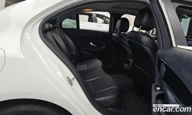 Mercedes-Benz C-Class 2018 1.6 автомат (гидро), миниатюра 12