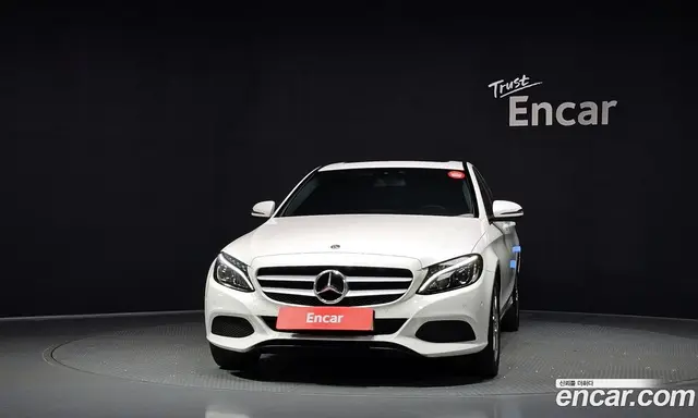 Mercedes-Benz C-Class 2018 1.6 автомат (гидро), миниатюра 3