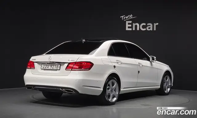 Mercedes-Benz E-Class 2014 3.5 автомат (гидро), миниатюра 2