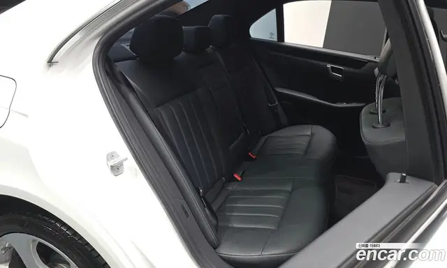 Mercedes-Benz E-Class 2014 3.5 автомат (гидро), миниатюра 12