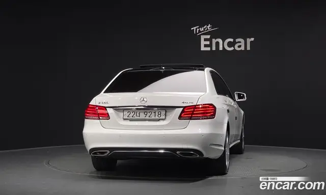 Mercedes-Benz E-Class 2014 3.5 автомат (гидро), миниатюра 4