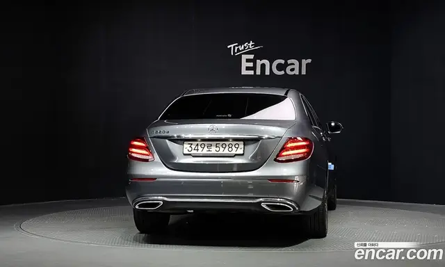 Mercedes-Benz E-Class 2020 1.9 автомат (гидро), миниатюра 4