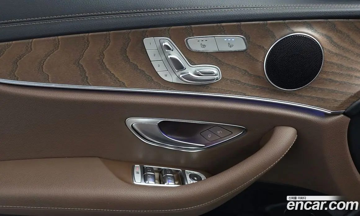 Mercedes-Benz E-Class 2023 2.0 автомат (гидро), фото 20 Mercedes-Benz E-Class 2023 2.0 автомат (гидро), фото 20