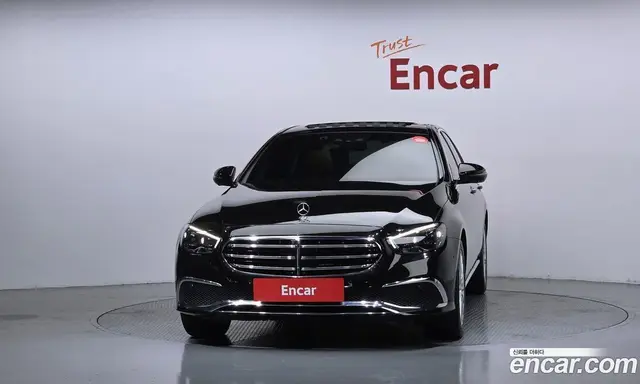 Mercedes-Benz E-Class 2023 2.0 автомат (гидро), миниатюра 3 Mercedes-Benz E-Class 2023 2.0 автомат (гидро), миниатюра 3