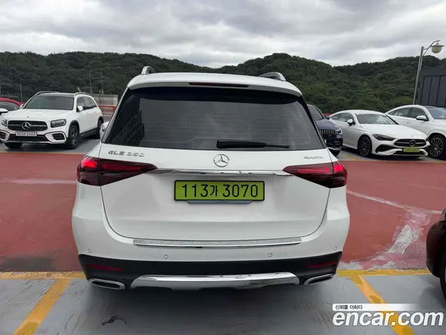 Mercedes-Benz GLE-Class 2025 2.0 автомат (гидро), миниатюра 3