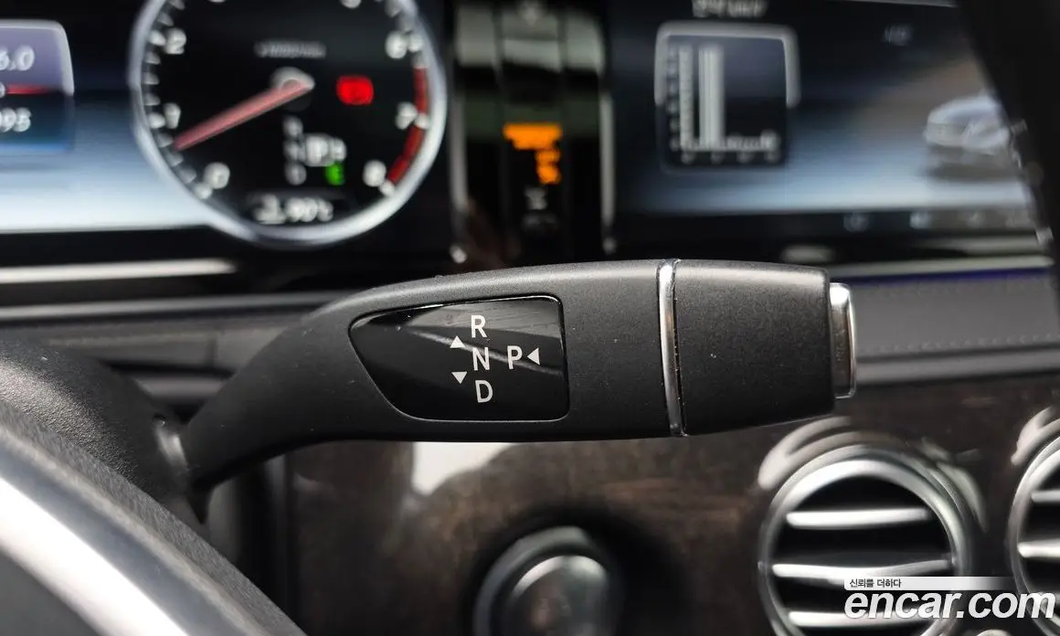 Mercedes-Benz S-Class 2016 4.7 автомат (гидро), фото 9 Mercedes-Benz S-Class 2016 4.7 автомат (гидро), фото 9