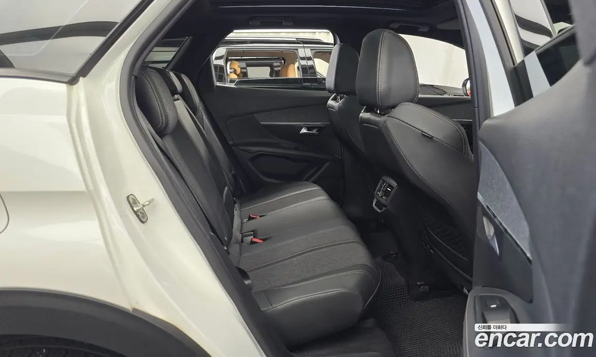 Peugeot 3008 2021 1.5 автомат (гидро), фото 12 Peugeot 3008 2021 1.5 автомат (гидро), фото 12