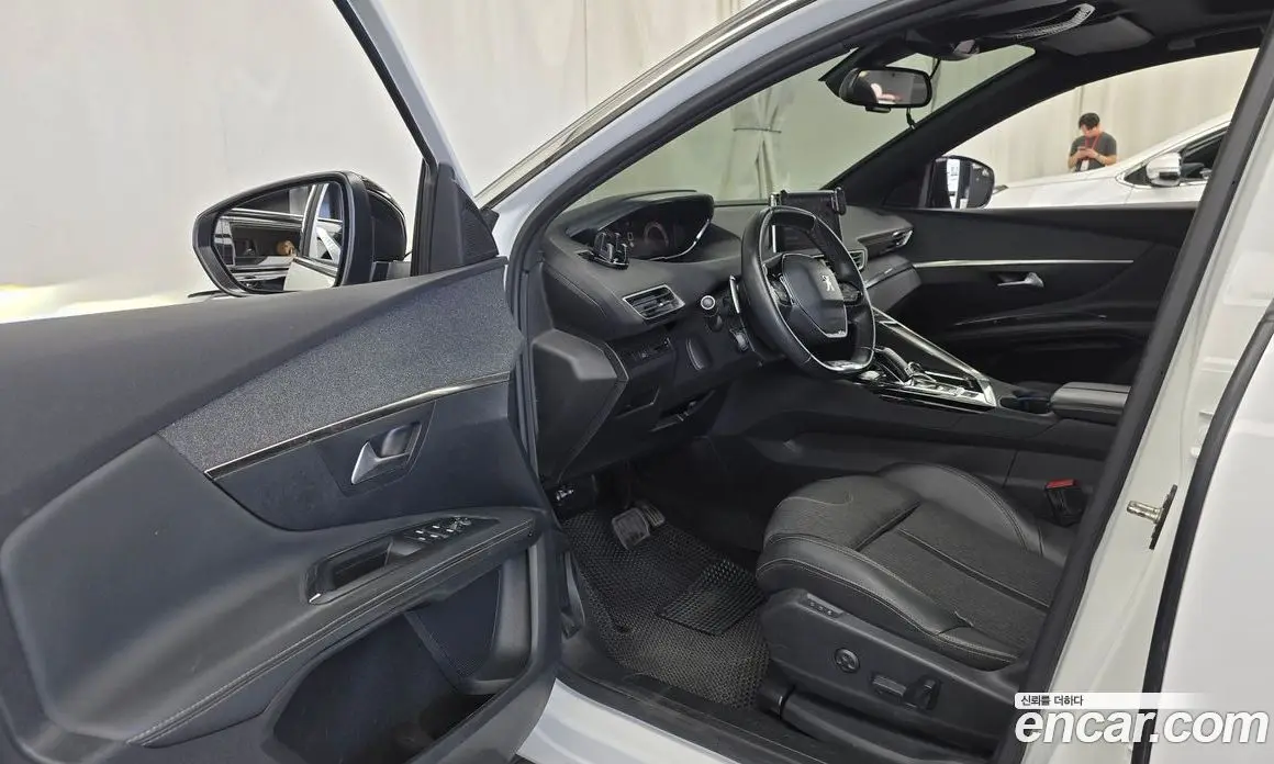 Peugeot 3008 2021 1.5 автомат (гидро), фото 10 Peugeot 3008 2021 1.5 автомат (гидро), фото 10