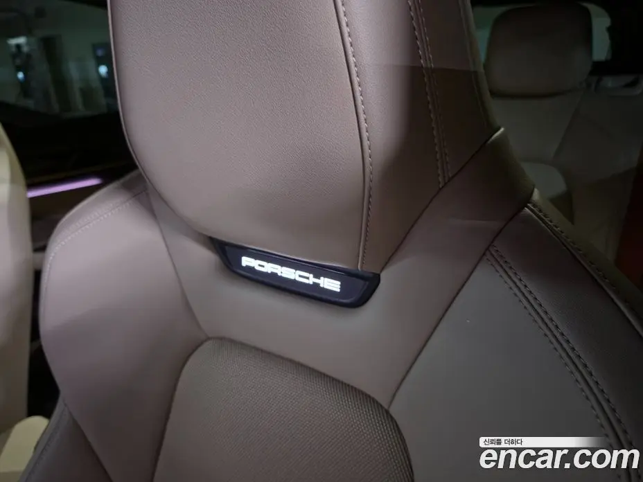 Porsche Macan 2025 0.2 автомат (гидро), фото 16