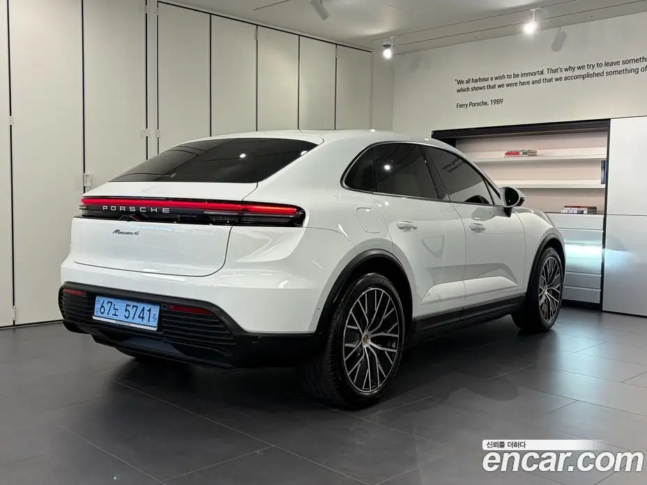 Porsche Macan 2025 0.2 автомат (гидро), фото 2 Porsche Macan 2025 0.2 автомат (гидро), фото 2