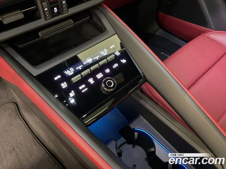 Porsche Macan 2025 0.2 автомат (гидро), фото 18 Porsche Macan 2025 0.2 автомат (гидро), фото 18