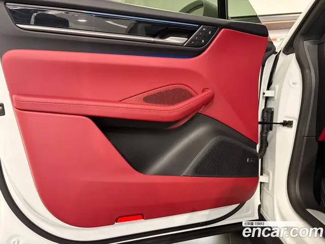 Porsche Macan 2025 0.2 автомат (гидро), миниатюра 10 Porsche Macan 2025 0.2 автомат (гидро), миниатюра 10