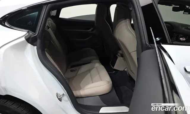 Porsche Taycan 2023 0.1 автомат (гидро), миниатюра 12