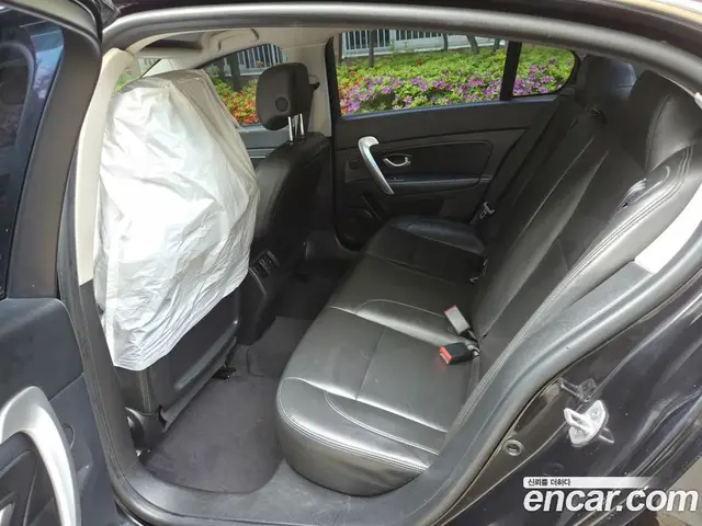 Renault (Samsung) SM5 2016 2.0 автомат (гидро), миниатюра 9